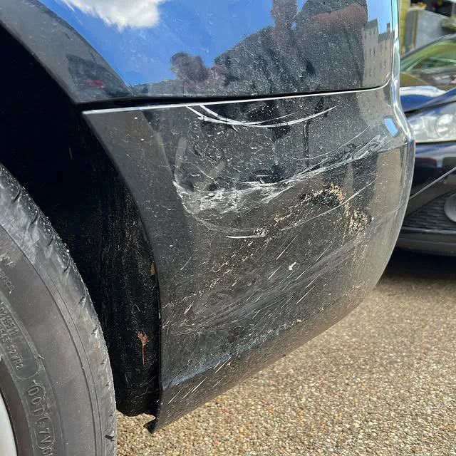 Dein Kfz Gutachter Schadensaufnahme an einem Audi Fahrzeug für ein Unfallgutachten